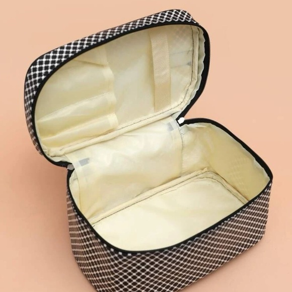 Black Design Cosmetic Travel Makeup bag Packing Cube - Picture 2 of 5